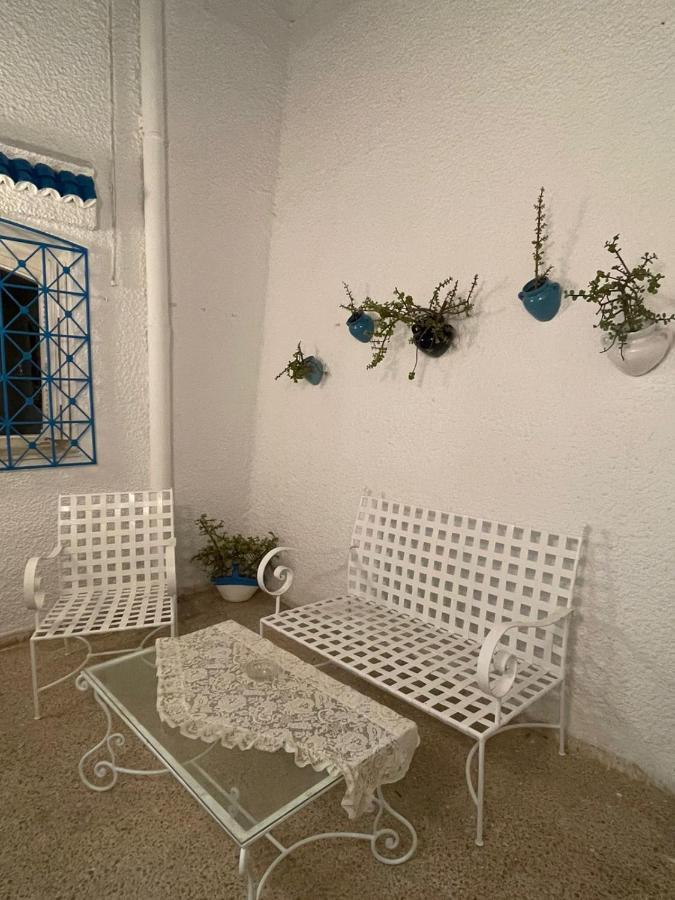 דירות Dar Salah Bey La Maison Bleue מראה חיצוני תמונה